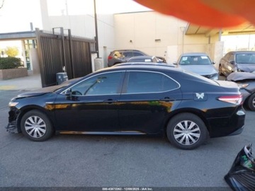 Toyota Camry IX 2018 Toyota Camry LE, od ubezpieczalni 2.5 Hybryda 176KM, zdjęcie 4