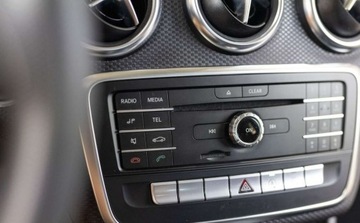 Mercedes Klasa A W176 Hatchback 5d Facelifting 180 122KM 2017 Mercedes-Benz Klasa A 180 Style 1.6 Benzyna 122KM, zdjęcie 17