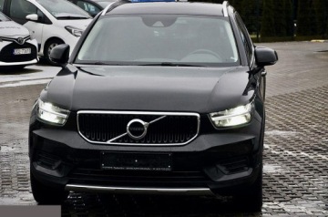 Volvo XC40 Crossover Facelifting 2.0 B3 163KM 2022 Volvo XC 40 MOMENTUM 2.0 benzyna 163KM 2022r, zdjęcie 2
