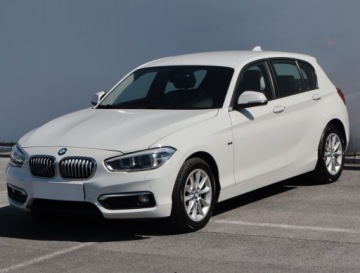 BMW Seria 1 F20-F21 Hatchback 5d Facelifting 2015 118i 136KM 2015 BMW 1 118i, Salon Polska, Serwis ASO, Automat, zdjęcie 1