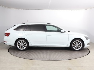 Skoda Superb III Kombi 2.0 TSI 280KM 2018 Skoda Superb 2.0 TSI, Serwis ASO, 4X4, Automat, zdjęcie 5