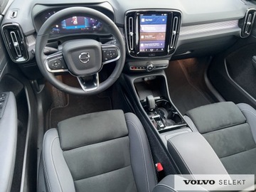 Volvo XC40 Crossover Facelifting 2.0 B4 197KM 2022 Volvo XC 40 Volvo XC40 PLUS Bright B4 (197 + 14KM), zdjęcie 28