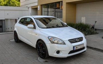 Kia Proceed 2009 Kia ProCeed 1.4 bezwypadkowy Lift 151 tys. km 1.4 Benzyna 90KM, zdjęcie 5