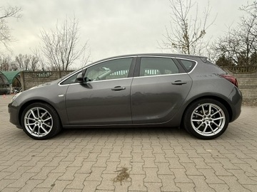 Opel Astra J Hatchback 5d 1.4 Turbo ECOTEC 140KM 2010 Opel Astra J 1.4T 2010r Cosmo Xenon Skóra, zdjęcie 9