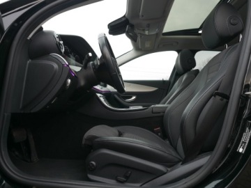 Mercedes Klasa E W214 2023 Mercedes E300de 306ps Szyber Blis Virtual Webasto Kamera LKA NFC Sam Parkuj, zdjęcie 10