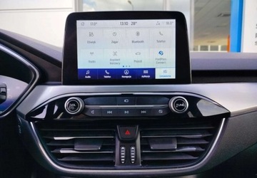 Ford Kuga III SUV Plug-In 2.5 Hybrid 190KM 2023 Ford Kuga Ford Kuga 2.5 FHEV AWD Titanium eCVT 2.5 Hybryda 190KM, zdjęcie 18