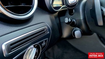Mercedes Klasa C W205 2016 Mercedes-Benz Klasa C Mercedes-Benz C 300 4 MATIC 2.0 Benzyna 245KM, zdjęcie 30