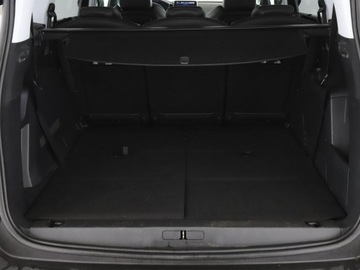 Peugeot 5008 II Crossover 1.2 PureTech 130KM 2018 Peugeot 5008 Allure navi PDC hak 7-osob. tempomat, zdjęcie 19