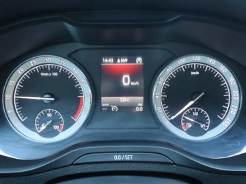 Skoda Karoq Crossover 2.0 TDI 150KM 2018 Skoda Karoq 2.0 TDI, Salon Polska, Serwis ASO, zdjęcie 10