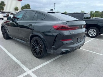 BMW X6 G06 2021 BMW X6 M50i 2021 4.4l 4.4 Benzyna 523KM, zdjęcie 2
