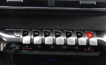 Peugeot 3008 II Crossover 1.6 BlueHDi 120KM 2017 Peugeot 3008 SKORA GT FULL Navi. BLIS linne assist Grzane fotele 1.6 120KM, zdjęcie 27