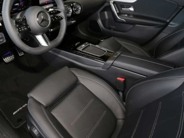 Mercedes Klasa A W177/V177 Hatchback Facelifting 1.3 200 163KM 2024 MERCEDES-BENZ A Klasa 200 AMG Line 1.3 (163KM) 2024, zdjęcie 7