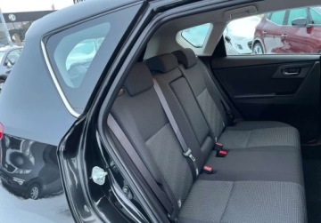 Toyota Auris I Hatchback 3d Facelifting 1.6 Valvematic 132KM 2013 Toyota Auris kamera , nawigacja 1.6 Benzyna 132KM, zdjęcie 31