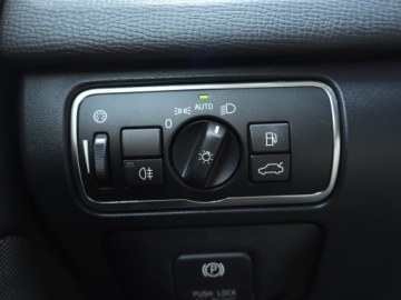 Volvo XC60 I SUV 2.0 D3 136KM 2013 Volvo XC60 D3, Skóra, Navi, Xenon, Klima, zdjęcie 17