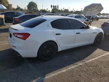 Maserati Ghibli III 2018 Maserati Ghibli 2018, 3.0L, 4x4, S, od ubezpieczalni, zdjęcie 2