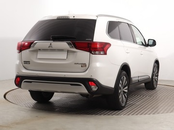 Mitsubishi Outlander III SUV Facelifting 2017 2.0 150KM 2018 Mitsubishi Outlander 2.0, Salon Polska, zdjęcie 4