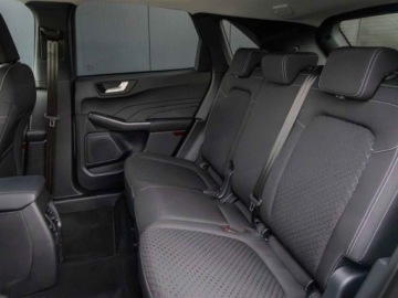 Ford Kuga III SUV Facelifting 1.5 EcoBoost 186KM 2025 Od ręki - Titanium 1.5 EcoBoost 186KM / Pakiet Winter, Driver Assistance, zdjęcie 11