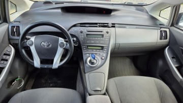 Toyota Prius III Hatchback 1.8 HSD 136KM 2010 Toyota Prius 1.8 HSD Salon PL NIE Taxi, zdjęcie 10