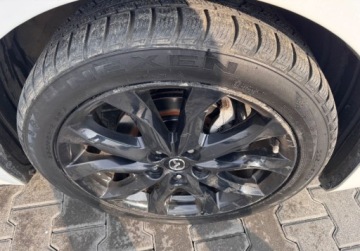 Mazda 3 III Hatchback Facelifting 1.5 SKYACTIV-D 105KM 2017 Mazda 3 bezwypadekorg lakierbiala perlaSPORT LINE 1.5 Diesel 105KM, zdjęcie 30