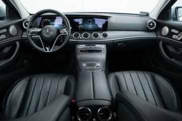 Mercedes Klasa E W213 Limuzyna Facelifting 2.0 E220d 194KM 2021 Mercedes-Benz Klasa E E 300 de Exclusive Salon Polska Autotrade Mercede, zdjęcie 26