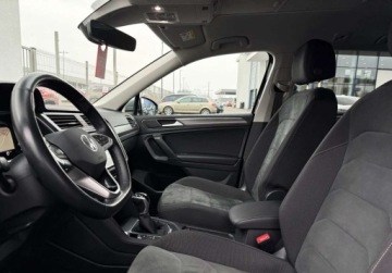 Volkswagen Tiguan Allspace SUV Facelifting 2.0 TDI SCR 200KM 2022 Volkswagen Tiguan Allspace IQ.Light MatrixLED Hak Kamery 360 Webasto T, zdjęcie 24