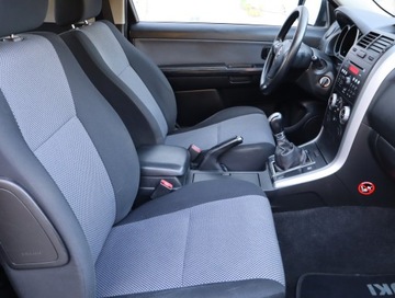 Suzuki Grand Vitara II SUV 1.6 i 16V 106KM 2006 Suzuki Grand Vitara 1.6, 4X4, Klima, zdjęcie 8