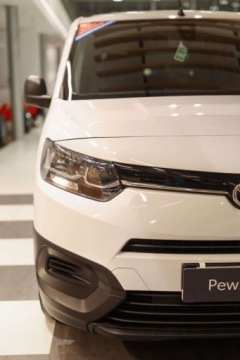 Toyota 2022 Toyota Proace City Verso 1.5 D-4D Combi 1.5 Diesel 102KM, zdjęcie 7