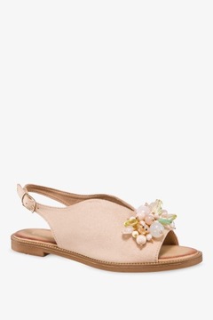 САНДАЛИИ ЖЕНСКИЕ С БУСАМИ НА ДЕКОРАТИВНОЙ ПЛОСКОЙ ПОДОШВЕ, БЕЖЕВЫЕ, размер 39