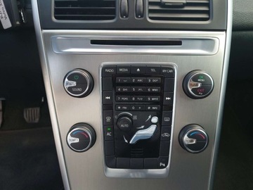 Volvo XC60 I 2011 Volvo XC 60 Volvo XC 60 D3 Momentum 2.0 Diesel 163KM, zdjęcie 10