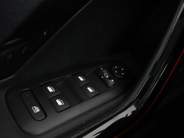 Peugeot 2008 I SUV Facelifting 1.2 PureTech 110KM 2018 Peugeot 2008 GT-Line automat panorama navi PDC, zdjęcie 33