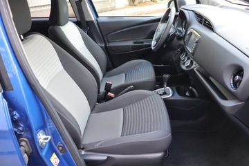 Toyota Yaris III Hatchback 5d Facelifting 2017 1.5 Dual VVT-iE 111KM 2018 Toyota Yaris 1.5 Dual VVT-i, Salon Polska, zdjęcie 8