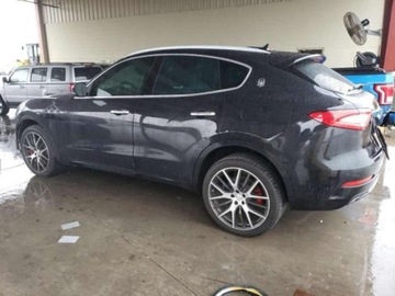 Maserati Levante 2017 Maserati Levante 2017, 3.0L, 4x4, uszkodzony przod, zdjęcie 1