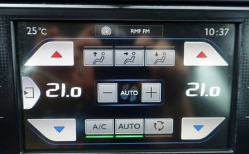 Citroen Grand C4 Picasso II Grand Picasso 1.6 e-HDi 114KM 2014 Citroen C4 Grand Picasso 1.6e-HDI 115KM 7osobowy Oryginalny lakier i szyby, zdjęcie 21