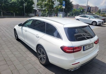 Mercedes Klasa E W213 Kombi Facelifting 2.0 220d 200KM 2022 Mercedes-Benz Klasa E Mercedes-Benz Klasa E 220 d T 9G-TRONIC Avantgarde, zdjęcie 17