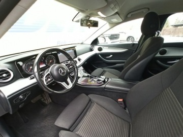 Mercedes Klasa E W213 Kombi 2.0 220d 194KM 2019 Mercedes E 300 EQ, Hybryda Plug-in, 23% VAT, zdjęcie 6