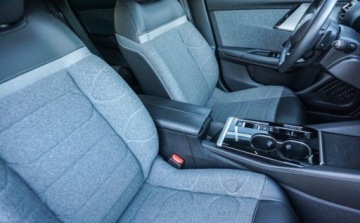 Citroen C5 III 2023 Citroen C5X Citroen C5 X 1,2 PureTech 130 KM 1.2 Benzyna 130KM, zdjęcie 18