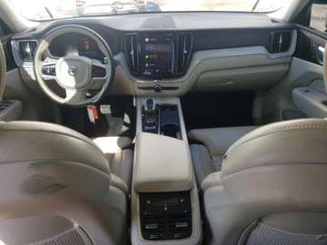 Volvo XC60 II 2022 Volvo XC 60 b5 inscripton, 2022r., 2.0L 2.0 Benzyna 247KM, zdjęcie 7
