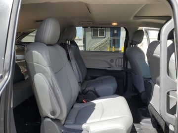 Toyota Sienna III 2021 Toyota Sienna XLE 2021 2.5l 2.5 Hybryda 245KM, zdjęcie 11