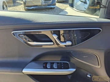 Mercedes Klasa C W206 Kombi 2.0 220d 200KM 2021 Mercedes-Benz Klasa C c220d 200KM AMG pakiet alcantara navi kamery 360 el., zdjęcie 22