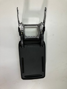 LOKETNÍ OPĚRKA PASSAT B8 14 -