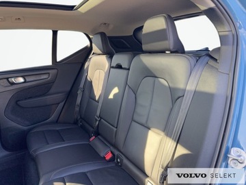 Volvo XC40 Crossover Facelifting 2.0 B4 197KM 2025 Volvo XC 40 VOLVO XC40 B4 Plus Dark Benzyna (197+1, zdjęcie 19