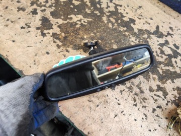 TOYOTA AVENSIS T25 ZRCÁTKO ZPÁTEČNÁ