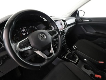 Volkswagen T-Cross SUV 1.0 TSI 95KM 2019 Volkswagen T-Cross navi PDC grzane fotele, zdjęcie 13