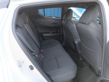 Toyota C-HR I Crossover Facelifting 2.0 Hybrid Dynamic Force 184KM 2023 Toyota C-HR 2.0 Hybrid Style 2.0 Hybrid 184KM Styl, zdjęcie 10