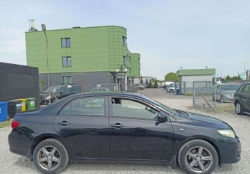 Toyota Corolla X Sedan 2.0 D-4D 126KM 2008 Toyota Corolla Toyota Corolla 2.0 Diesel 126KM, zdjęcie 4