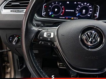 Volkswagen Tiguan II SUV 2.0 TSI 190KM 2019 VOLKSWAGEN Tiguan 2.0 TSI 4Mot. IQ Drive DSG 190KM 2019, zdjęcie 11
