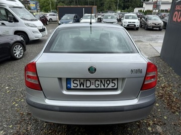 Skoda Octavia II Hatchback 1.6 MPI 102KM 2012 Škoda Octavia Skoda Octavia Instalacja gazowa., zdjęcie 7