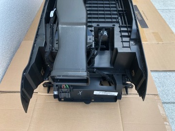 DODGE RAM 1500 V 2019-2024 LOKETNÍ OPĚRKA TUNEL CENTRÁLNÍ