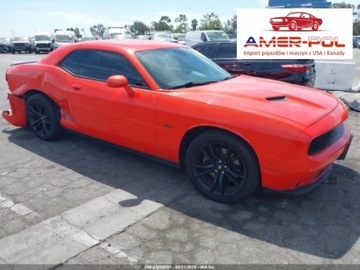 Dodge Challenger III 2018 Dodge Challenger Challenger rt 5.7 Benzyna 372KM