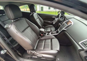 Opel Astra J GTC 1.6 SIDI Turbo ECOTEC 170KM 2014 Opel Astra Opel Astra 1.6 Benzyna 170KM, zdjęcie 23